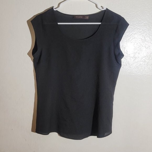 The Limited Black Scoop Crew Neck Short Sleeve Blouse Top sz S GUC Sheer - Picture 2 of 7